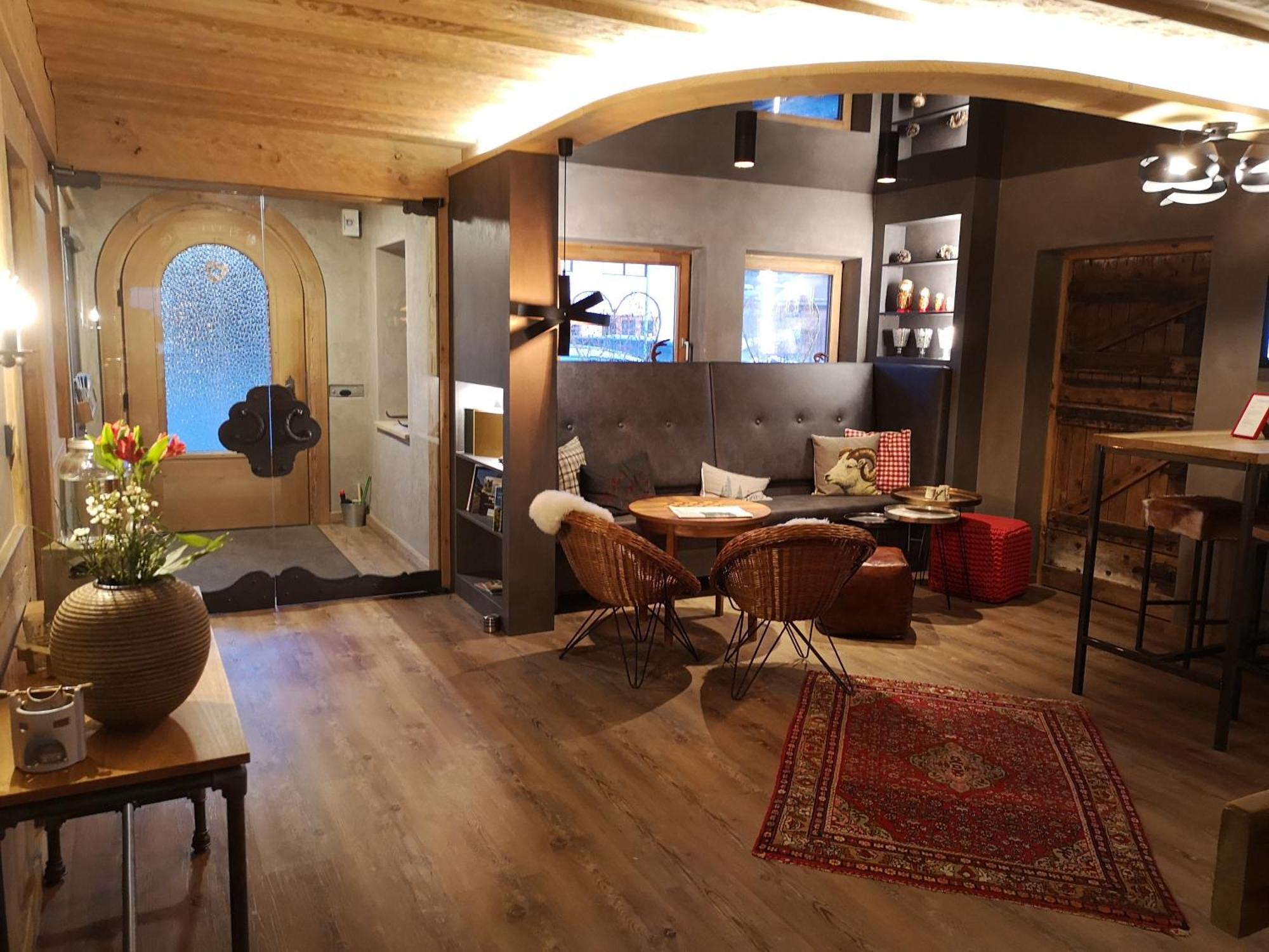 Füssen Dreimaederlhaus - Das Vegetarische Boutique Hotel מראה חיצוני תמונה