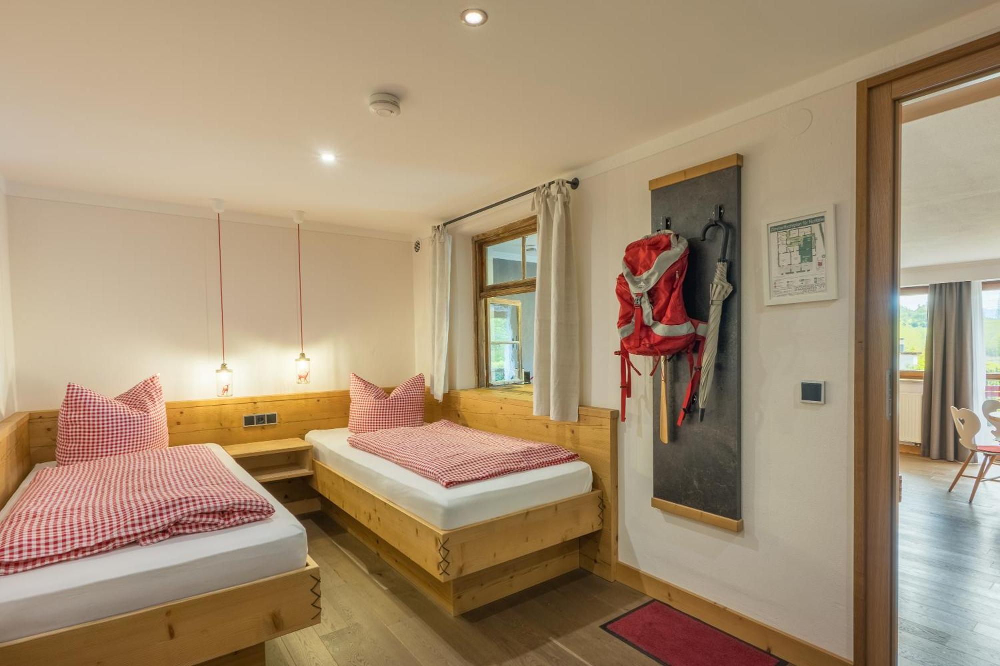 Füssen Dreimaederlhaus - Das Vegetarische Boutique Hotel מראה חיצוני תמונה