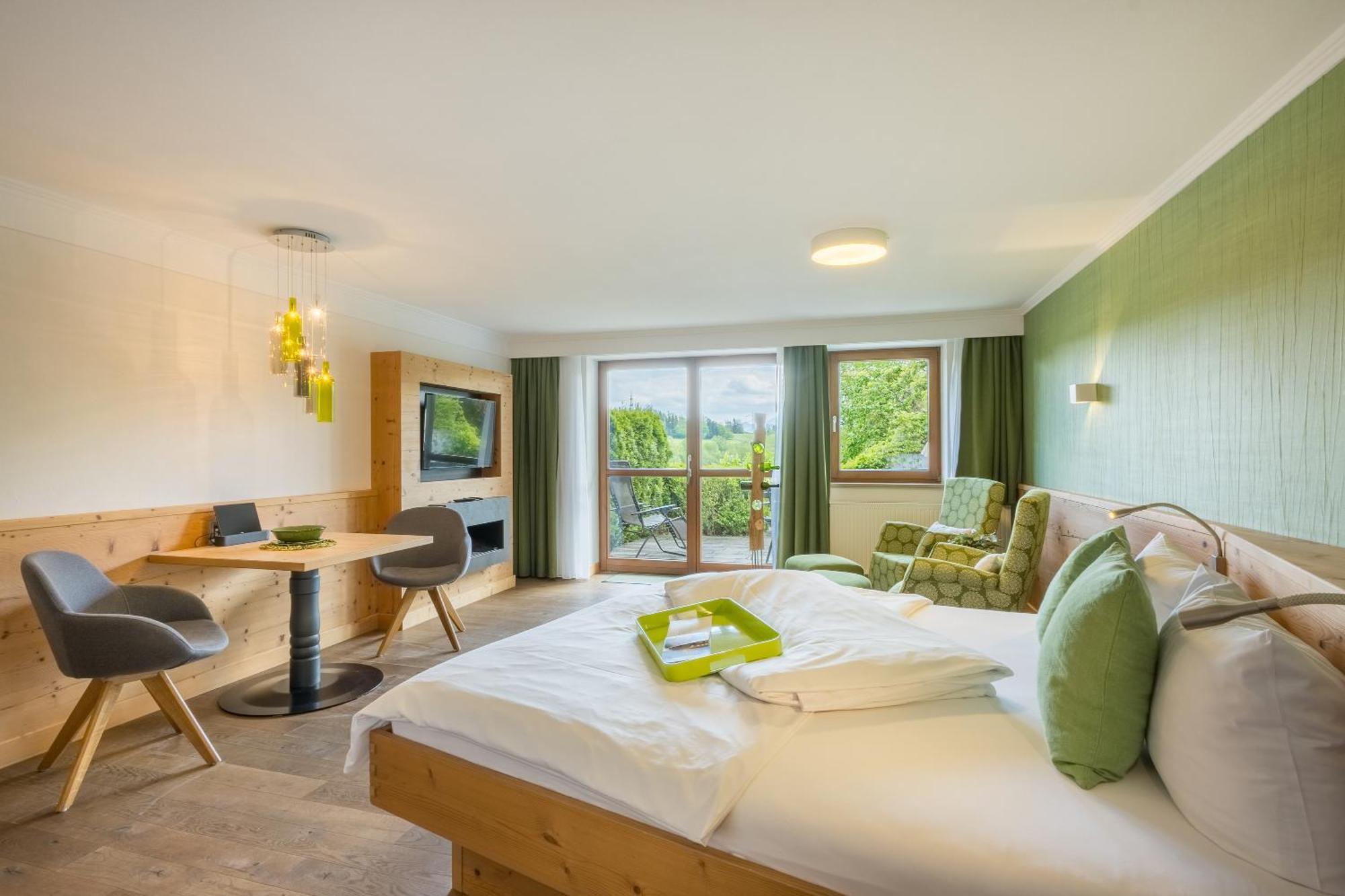 Füssen Dreimaederlhaus - Das Vegetarische Boutique Hotel מראה חיצוני תמונה